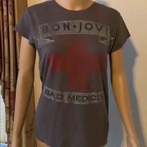 ❤️Vintage BON JOVI “BAD MEDICINE”
